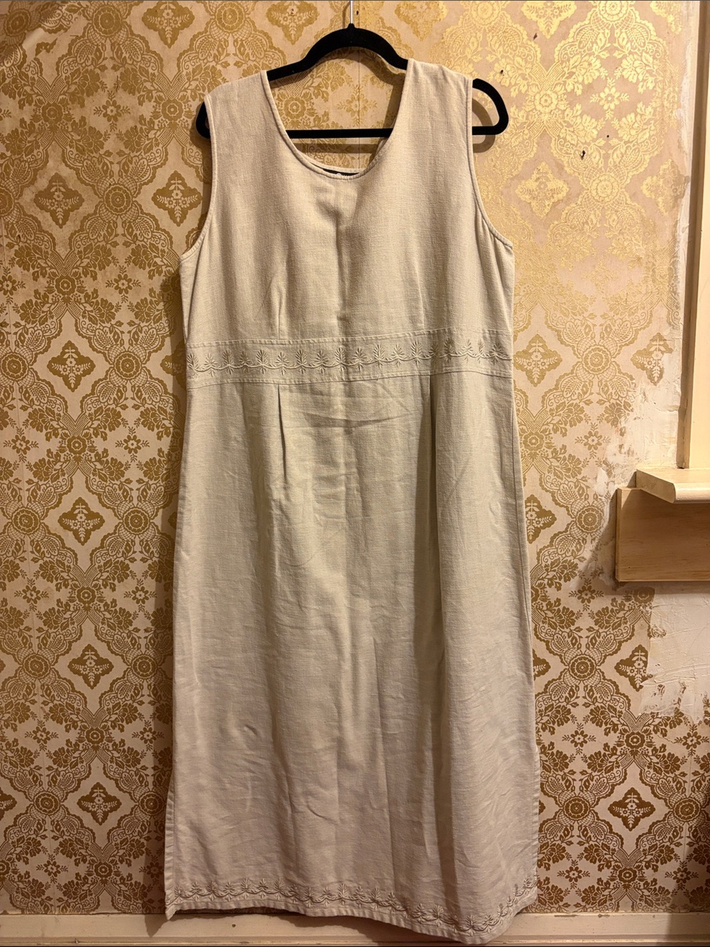 Sag Harbor Sleeveless Oatmeal Midi Dress